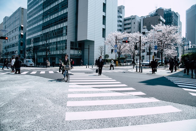 红桥为何勤工俭学对在日本的留学生的职业生涯至关重要？